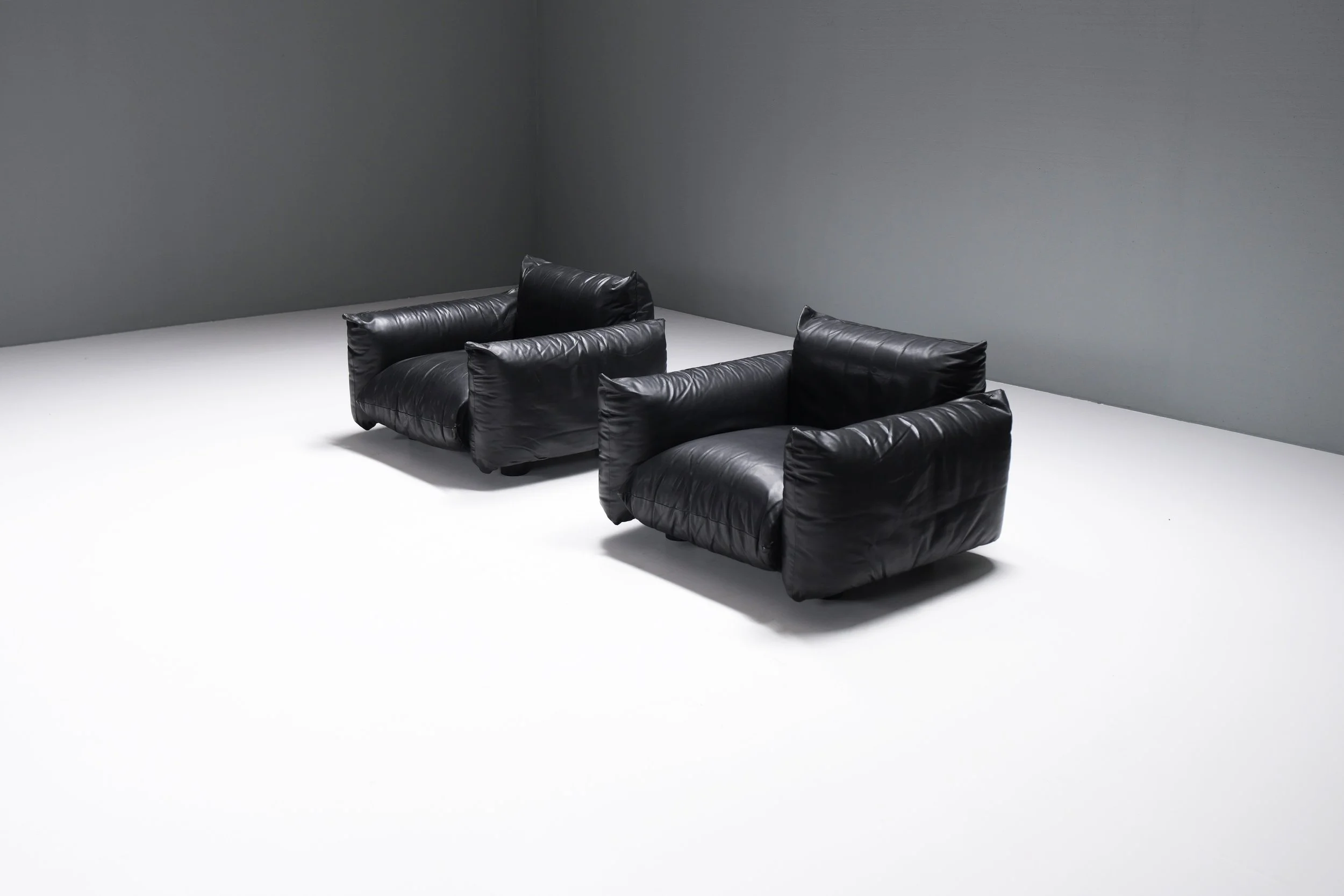 Vintage Marenco black leather Mario Marenco - ARFLEX Italy by Aera